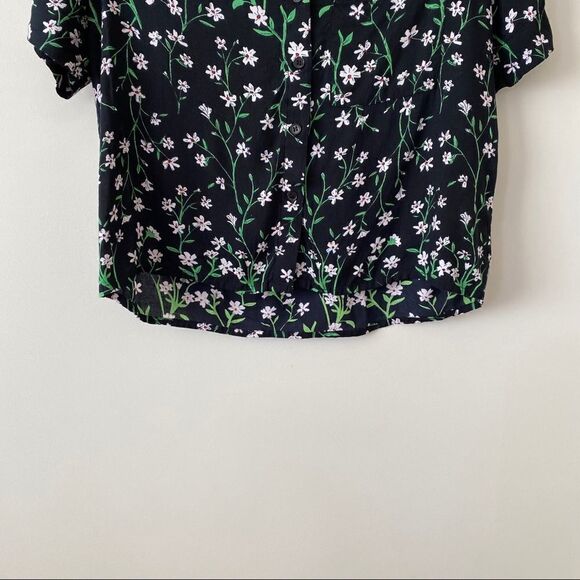 Twik-floral Short Top Button Down Short Sleeve Blouse (Medium) - Picture 6 of 8